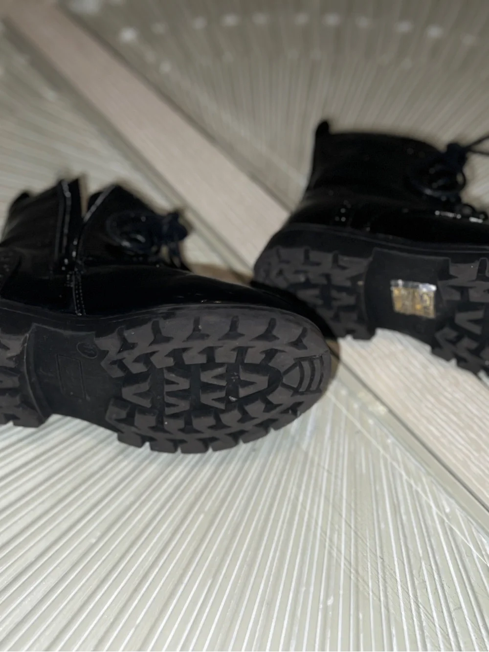 Dream Pairs Black Patent Lace-Up Boots